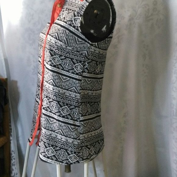 PINKY silk sleveless button down blouse Size XS 3 for $30 + 15% discount - Picture 4 of 6